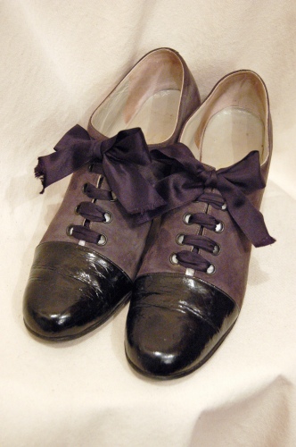 vintage lace up shoes