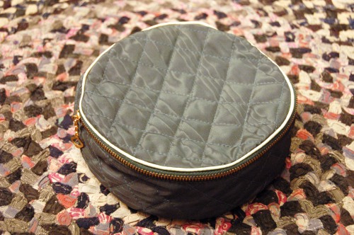 dead stock vintage make up pouch