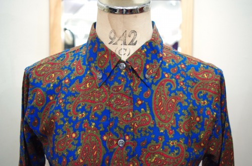 DEAD STOCK 60'S～ SHAPELY PAISLEY COTTON L/S B.D. BOX SHIRTS (BLE.RED.OLV.YLW)