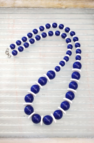 70'S～ NAVY & WHITE PLASTIC BEADS NECKLACE