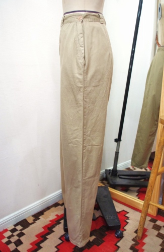 60'S～ CHINO CLOTH SIDE ZIP SABRINA CIGARETTE PANTS(BEIGE)