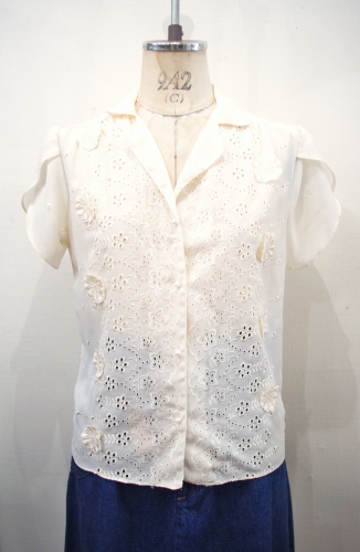 70'S～ EYELET FLOWER EMBROIDERED PETAL SLEEVE BLOUSE(MADE IN USA・IVY)