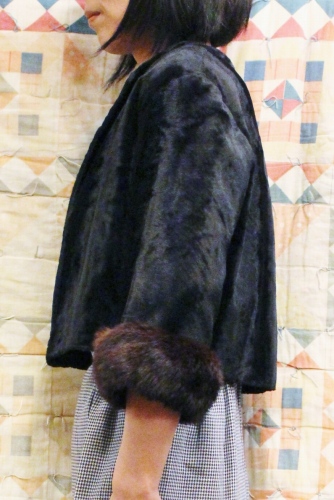 50'S～ 60'S BUTTONLESS REAL FUR CUFF CROPPED JACKET (BLK/D.BRN)