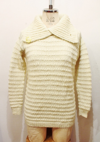 60'S～70'S BIG COLLAR OR TURTLE NECK SWEATER (O.WHT)