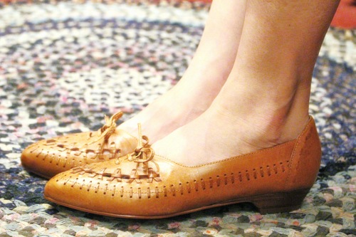 80'S～ POINTED TOE BRAIDED LOW HEEL LEATHER SHOES (MADE IN BRAZIL・N.BRN)